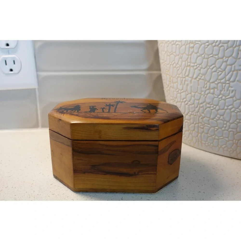 Vintage Jerusalem‎ Olive Wood Trinket Box Octagon Silhouette Palms Souvenir